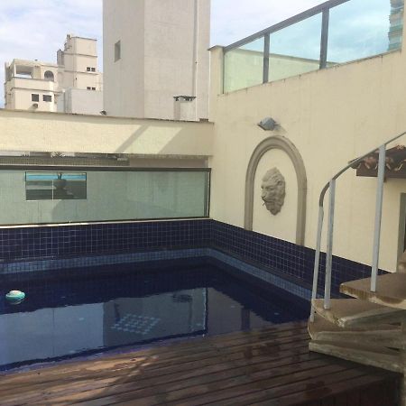 Cobertura Triplex Na Praia Da Enseada グァルジャー エクステリア 写真