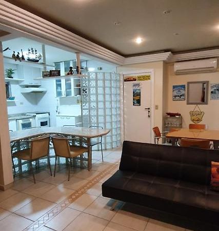 Cobertura Triplex Na Praia Da Enseada グァルジャー エクステリア 写真
