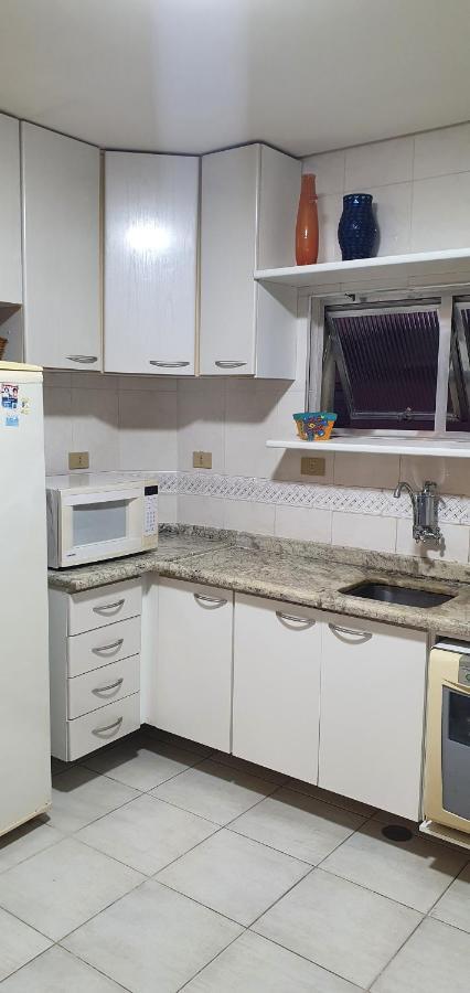 Cobertura Triplex Na Praia Da Enseada グァルジャー エクステリア 写真