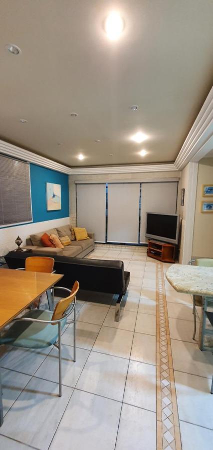 Cobertura Triplex Na Praia Da Enseada グァルジャー エクステリア 写真