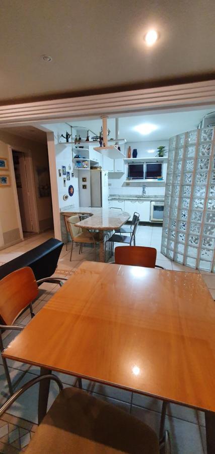 Cobertura Triplex Na Praia Da Enseada グァルジャー エクステリア 写真