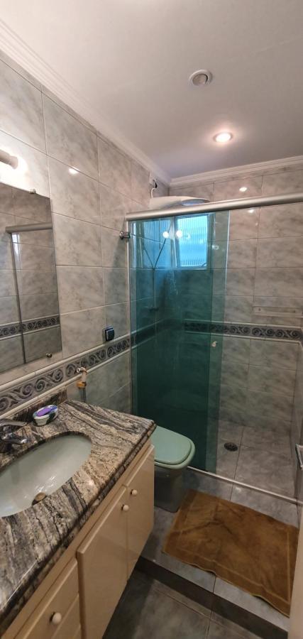 Cobertura Triplex Na Praia Da Enseada グァルジャー エクステリア 写真