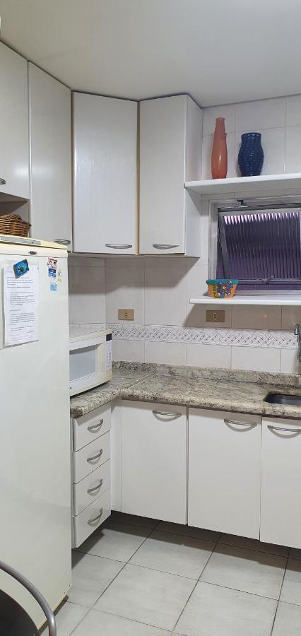 Cobertura Triplex Na Praia Da Enseada グァルジャー エクステリア 写真