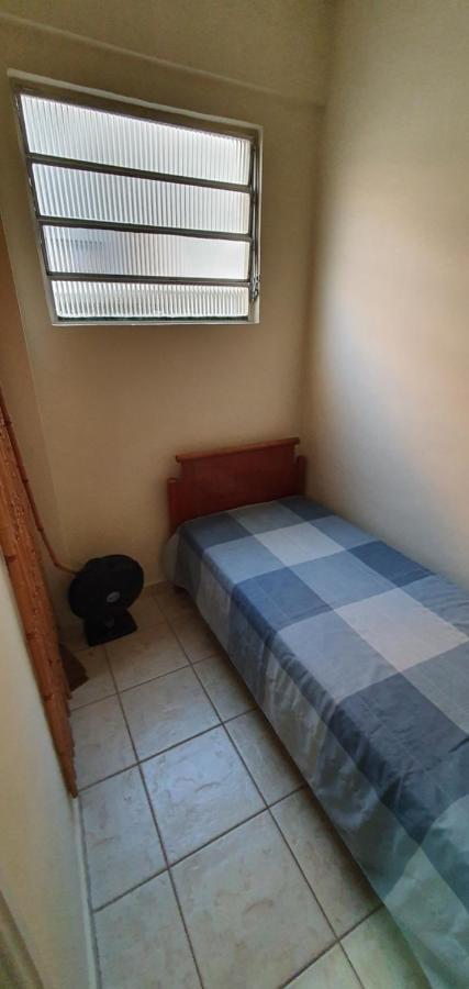 Cobertura Triplex Na Praia Da Enseada グァルジャー エクステリア 写真
